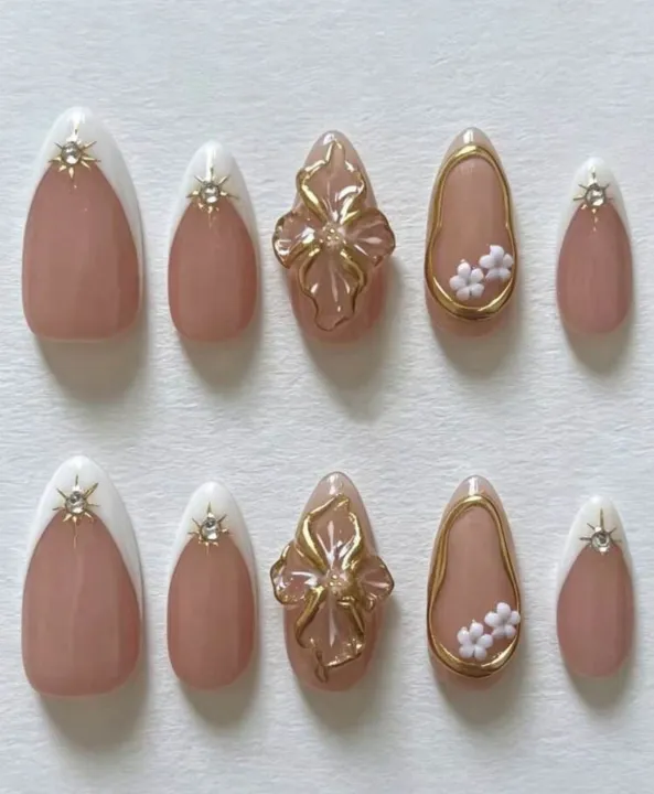 Korean%20Press%20On%20Nails,%20korean%20artificial%20high%20quality%20Nails,%20natural%20looking,%20deal,%20Cateye%20Nails%20Pack%20of%2012,%20Magnetic%20Cat%20Eye%20Nail%20Polish%20Look,%20Press%20On%20Nails%20for%20Girls,%20Beautiful%20Korean%20Style%20Nails,%20Reusable%20Fake%20Nails,%20Nail%20Art%20Design,%20Glossy%20nude%20Nails%20-%20Image%209