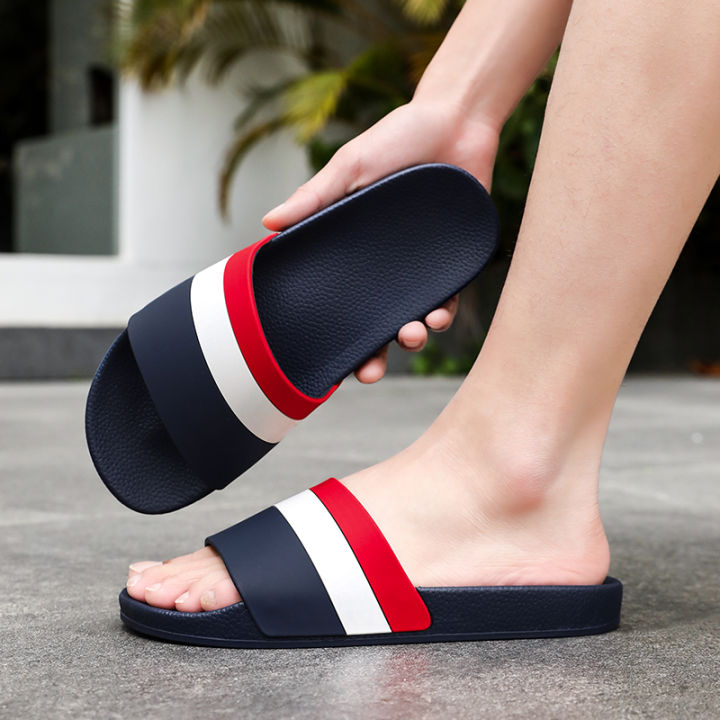 2025%20Fashion%20men's%20and%20women's%20slippers%20Summer%20flat%20sandals%20Light%20family%20bathroom%20slippers%20couple%20indoor%20non-slip%20shower%20shoes%20-%20Image%205