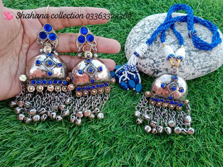 Antique jewellery set