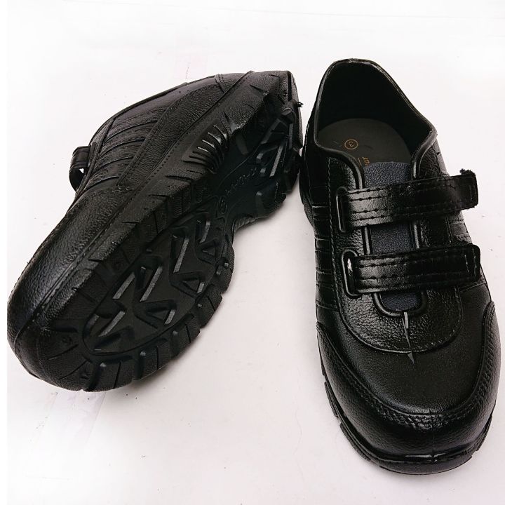 Kadam%20School%20Shoes%20for%20Boys%20%20,%20Formal%20School%20Shoes%20,%20Black%20School%20Shoes%20-%20Image%204