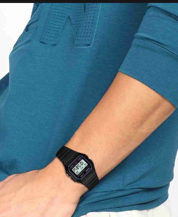 Casual%20Waterproof%20Square%20Rubber%20Belt%20Watch%20for%20Men's%20-%20Image%202