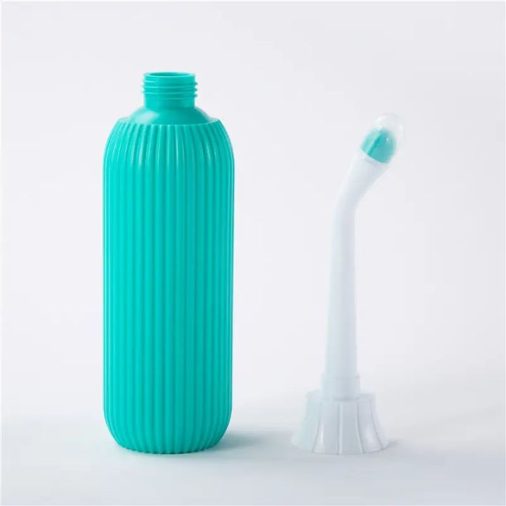 Hygiene-Friendly%20Portable%20Bidet%20spray%20bottle%20with%20Dual-Nozzle%20Design%20and%20Retractable%20Nozzle,%20Space-Saving,%20Travel-Friendly%20Feminine%20Hygiene%20Care%20500%20mL%20-%20Image%206
