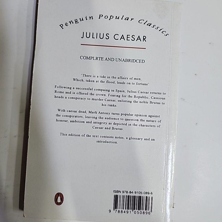 Julius%20Caesar%20(%20Penguin%20Classics%20)%20by%20William%20Shakespeare%20-%20Image%202