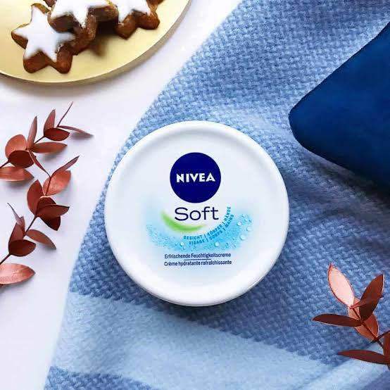 NIVEA%20Soft%20Light%20Moisturising%20Cream%2025ml%20For%20Face%20Body%20Hands%20-%20Image%203