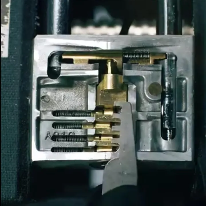 Comb%20Lock%20Picks%20Comb%20Teeth%20Pick%20Set%20Portable%20Stainless%20Steel%20Lock%20Picking%20Kit%20Lockpicks%20Sets%20Professional%20Hand%20Tools%20-%20Image%206