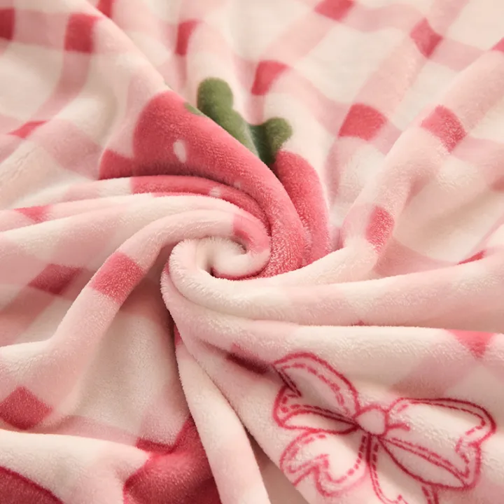 Girls%20Cartoon%20Strawberry%20Flannel%20Blanket,%20Warm%20Bedspread%20Sheet,%20Fuzzy%20Soft%20Fleece%20Plush%20Blankets%20for%20Bed%20Sofa%20Nap%20Shawl%20Blankets%20-%20Image%205