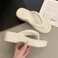 Lhfriday hot sale🎯Women's fashion kick shoes, high soles, beautiful work, thick and soft, comfortable to wear, not heavy feet, no girls.🎊There are 4 colors to choose the color tone to drive the skin, the foot is outstanding, not like anyone. click to.... 