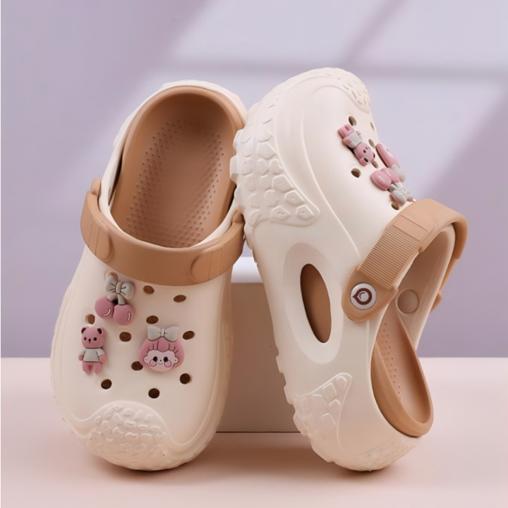 Women's%20Cute%202025%20New%20Summer%20Outer%20Wear%20Lightweight%20Non-Slip%20Thick-Soled%20Toe-Cap%20Slippers%20Fashionable%20Beach%20Sandals%20-%20Image%206