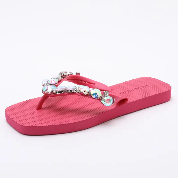 Fuchsia%20Bling%20Flip%20Flops%20-%20Iridescent%20Crystal%20Decor%20Summer%20Beach%20Sandals%20-%20Image%203