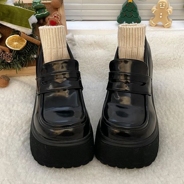 Retro%20Le%20Fu%20Shoes%202024%20New%20Thick%20Soled%20High%20Heels%20Daily%20Luxury%20Women's%20Solid%20Color%20Temperament%20Mary%20Jane%20with%20Follow-up%20Shoes%20-%20Image%204