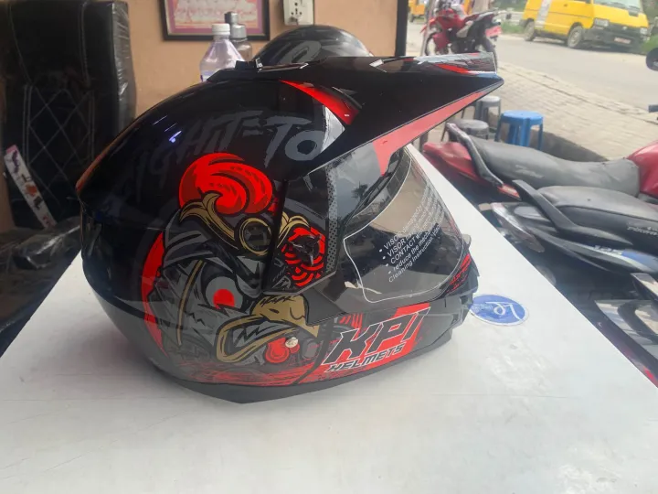 Dirt%20Helmet%20KPI%20-%20Image%204