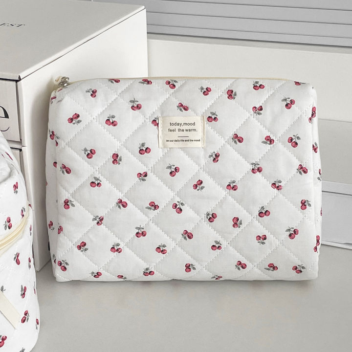 Cherry%20Makeup%20Bag%20Women's%20Cosmetic%20Bags%20Fashion%20Portable%20Cute%20Cosmetic%20Travel%20Storage%20Pouch%20Handbag%20Cotton%20Quilted%20Zipper%20Purse%20-%20Image%206