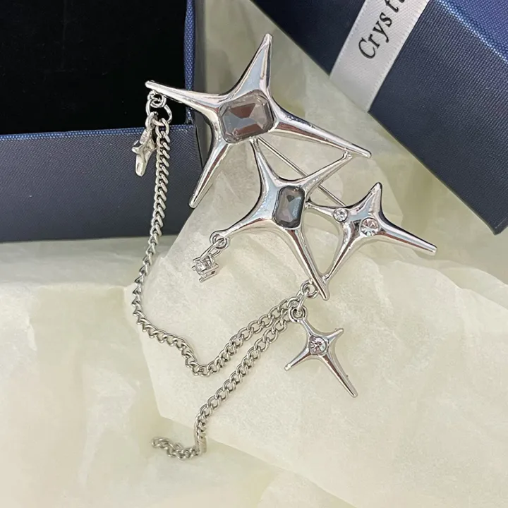 New%20Four-Pointed%20Star%20Pins%20Brooch%20Trendy%20Rhinestone%20Inlaid%20Long%20Chain%20Stars%20Tassel%20Badge%20Lapel%20Pin%20Jewelry%20Collar%20Accessory%20-%20Image%204