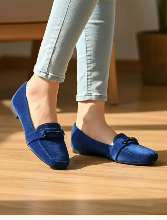 Elegant Velvet Flat Pumps with Buckle in Navy Blue