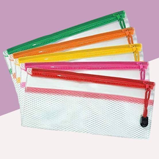 1Pcs%20Transparent%20Clear%20Zipper%20Pouch%20for%20Travel,%20Cosmetics%20&%20Stationary%20Organizer%20(Multicolor)%20-%20Image%205