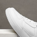Women Shoes Skateboarding Shoes For Women Sneakers Lightweight White Black Sports Shoes.
