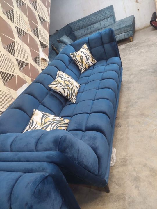 Stylish Modern Tufted Sofa Customize Sofa IN Five  Seater