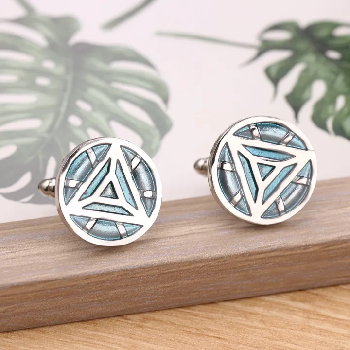 16%20Styles%20Men's%20Cufflinks%20Superhero%20Movie%20Design%20High-Quality%20Alloy%20Material%20Black%20Cufflinks%20-%20Image%202