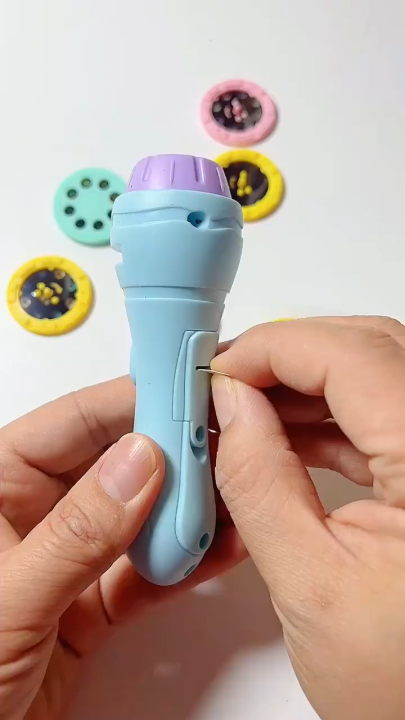 Kids Flashlight Projector Toy with 3 Film Discs | Educational Story ...