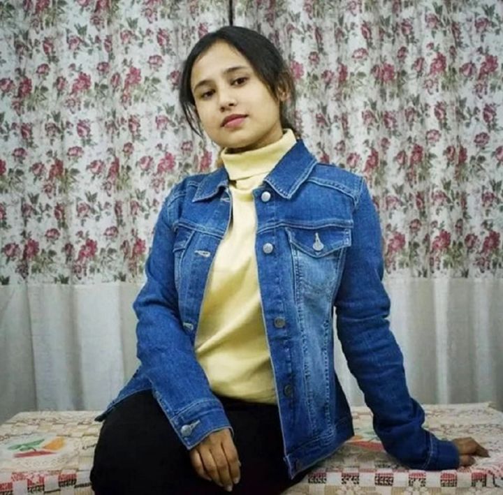 New Fashionable 2024 trending Ladies Denim Jacket For Women