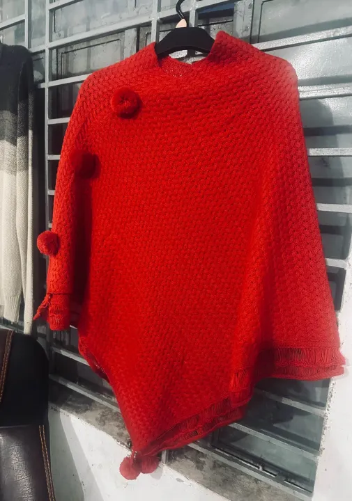 Women's%20Poncho%20Sweater%20Winter%20Collection%20Jacquard%20Knit%20Wool%20Blend%20Sleeveless%20V-Neck%20-%20Image%206