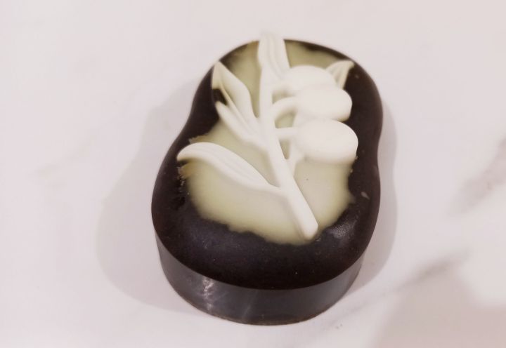 handmade%20herbal%20guava%20leaf%20soap%20antiwrinkle%20antiaging%20-%20Image%204