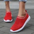 Women's Ultra Light Oversized Running Shoes, Fashionable Fly Woven Breathable Sports Sneakers. 