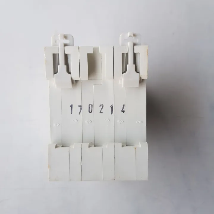 Bentex%20Linger%2063%20Amp%20TP%20MCB%203%20Pole%20Isolator%20C%20Series%20Original%20For%203%20Phase%20-%20Image%203