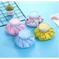 Hot compress bag helps to relieve pain, cute cartoon, can put hot or cold water (random color). 