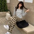 Winter Plaid Wide-Legged Pants for Women High-Waisted and Loose Fit Fleece-Lined Thickened Lamb Wool Casual and Warm Pants. 