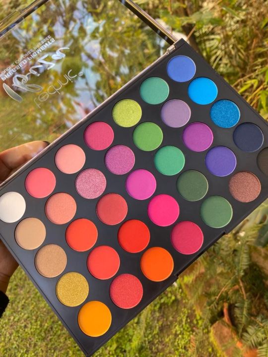 TECHNIC 35 Pressed Pigmented Eyeshadow Pallete – IBIZA