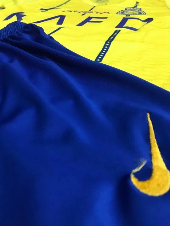 Cristiano%20Ronaldo%20Al-Nassr%20FC%202023-24%20full%20kit%20(home)%20T-Shirt/short%20Availble%20half%20selves%20for%20kids%20-%20Image%204
