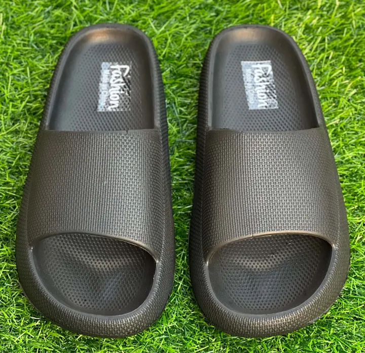 Trendsetter%20-Upscale%20Living%20-New%20Comfortable%20Solid%20Slides%20Slippers%20Sandal%20for%20Men-%20Inventive%20Choice%20Preferble%20-%20Low%20Hassle%20and%20Maintanance%20-%20Image%203