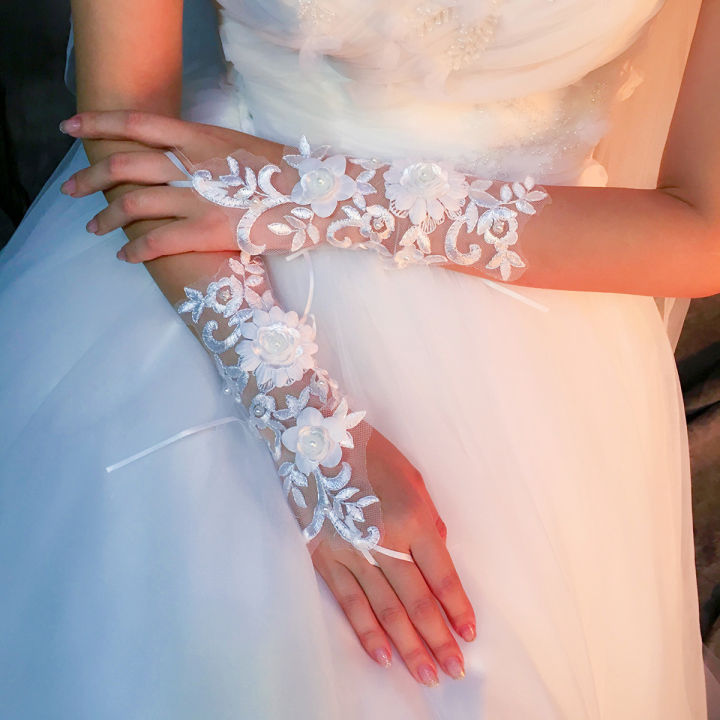 Bridal%20Gloves%20Wedding%20Fingerless%20Lace%20Embroidery%20Pearls%20Finger%20Photo%20Decoration%20Flower%20Hand%20Gloves%20-%20Image%202