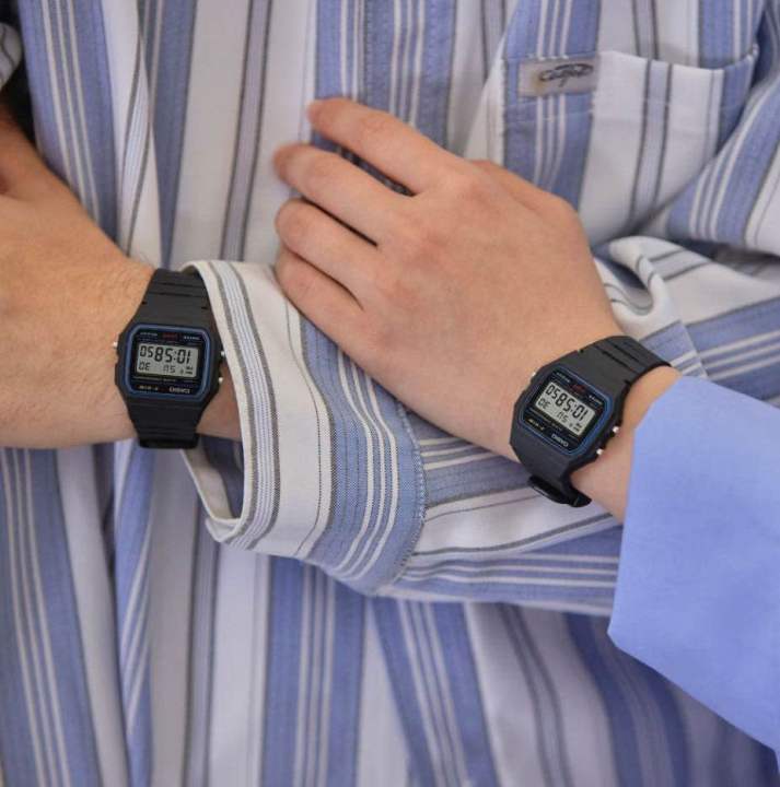 Casio%20Genuine%20Quality%20F94%20and%20F91%20Classic%20Resin%20Strap%20Digital%20Sport%20Watch%20For%20Men%E2%80%99s%20%7C%20Warranty%20-%20Image%205
