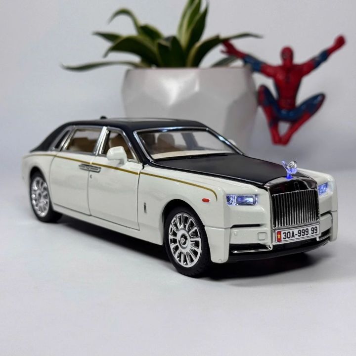 1:24%20Scale%20Diecast%20Metal%20Rolls%20Royce%20Phantom%20alloy%20model%20diecast%20-%20Image%2010