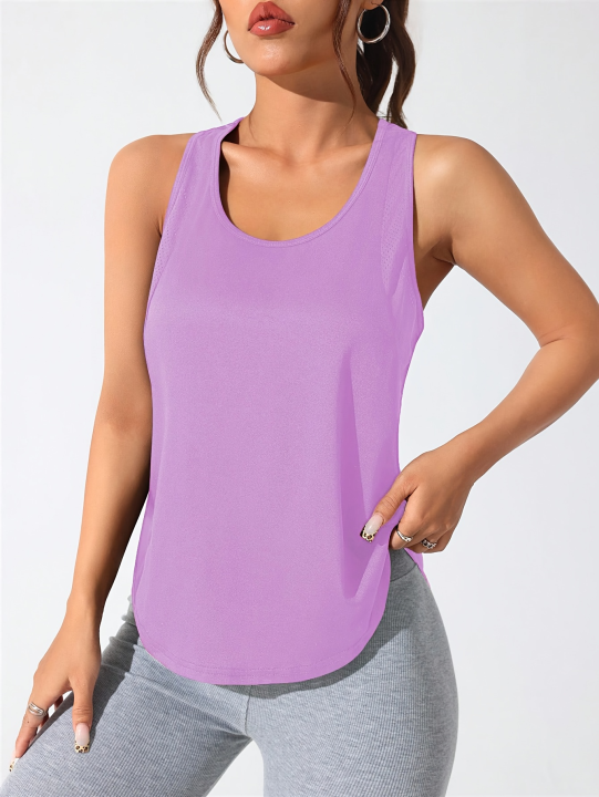 High-value%20women's%20vest,%20a%20versatile%20vest%20that%20can%20be%20used%20for%20cycling,%20yoga,%20and%20running%20-%20Image%205
