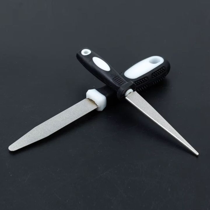 Diamond%20Sharpening%20Stone%20with%20One%20Stone%20and%20Two%20Birds,%20Double-sided%20Flat%20and%20Curved%20Design,%20Easy%20To%20Grip%20Handle%20Knife%20Sharpener%20-%20Image%207