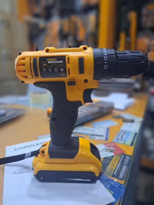 Cordless%20Drill%20Hammer%2024v%20Dewalt%20Brand%20-%20Image%202