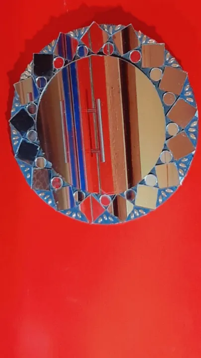 customized%20mirror/decoration%20piece%20-%20Image%204