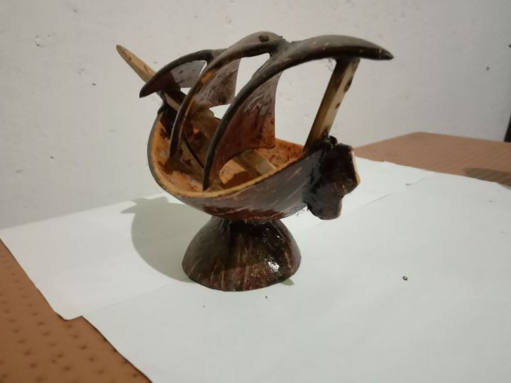 Coconut%20%20Shell%20%20Sailing%20Boat%20/%20Home%20decoration%20And%20Eco-friendly%20hand%20Craft%20Gift%20-%20Image%205