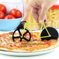 Bicycle Pizza Cutter - The Tour de Pizza Bicycle Pizza Cutter has Dual Stainless Steel Pizza Cutter Wheels - White Elephant Gifts - Funny Gifts - Kitchen Gadgets. 