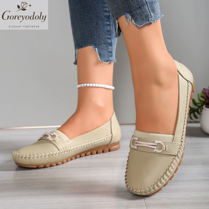 goreyodoly%20Women%20Comfortable%20Slip-On%20Loafers%20Lightweight%20Breathable%20Wide%20Fit%20Flats%20with%20Chain%20Decoration%20-%20Image%203