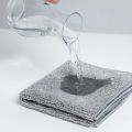 Highly Effective Bamboo Charcoal Dish Cleaning Cloth, Strong Water Absorption and Easy-to-wash, Perfect for Household Use. 