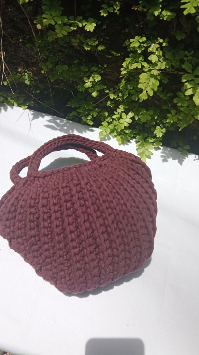 Crochet%20Cute%20Bucket%20Bag%20with%20small%20handle%20-%20Image%204