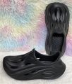 New Comfortable Summer Couple Hole Crocs SuperClogs Outdoor Beach Shoes Soft-Soled Non-Slip Breathable Sandals for Men. 