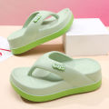 Thick bottom flip flops for women's summer 2025 new height increasing anti slip beach sandals beach slippers for outdoor wear.