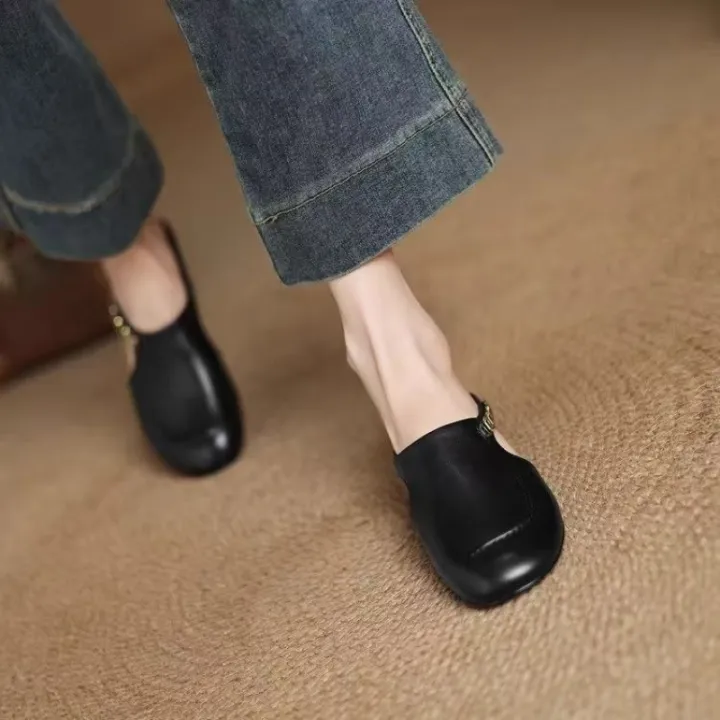 Women's%20Stylish%20Genuine%20Leather%20Mule%20Loafers%20with%20Metal%20Buckle%20Low%20Heel%20Slip%20On%20Flats%20Casual%20Driving%20Shoes%20-%20Image%202