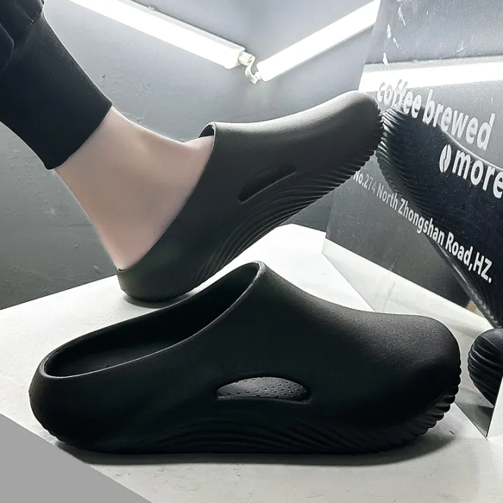 Men%20Slippers%20WaterProof%20Anti%20Skid%20Chef%20Shoe%20Breathable%20Slip%20on%20Casual%20Home%20Slippers%20Lightweight%20Beach%20Sandals%20Male%20Garden%20Clogs%20-%20Image%203