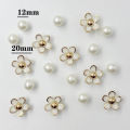 18PCS Fashion Shoe Charms Set Accessories Hole Shoe Buckle Summer Daisy Pearl White Flower DIY Shoes Decorations.
